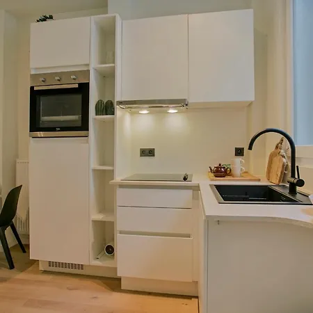Apartment New Renovated Condo's @ Trendy South *
