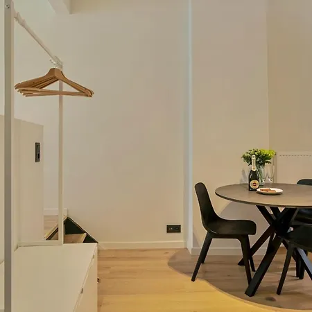 New Renovated Condo's @ Trendy South Apartment *